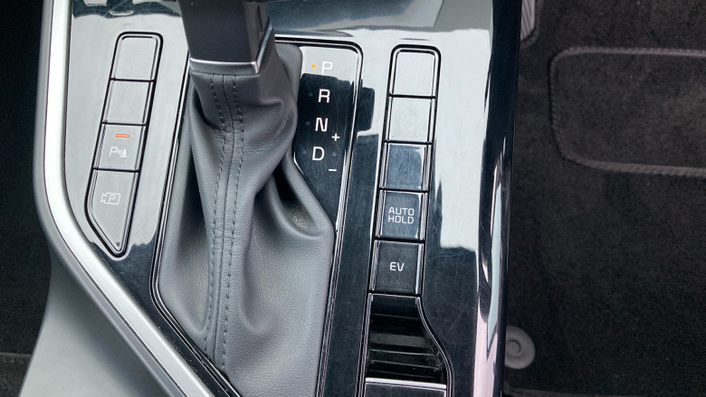 Kia Niro 1.6 GDi PHEV 2 5dr DCT Estate